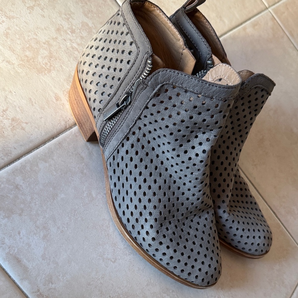 Lucky Brand Gray Perforated Ankle Booties